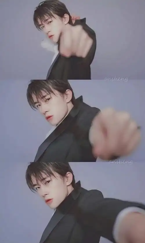 易烊千玺壁纸三格