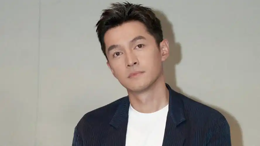 胡歌回应5年不拍戏风波,强调没有喝多:经常陷入自我矛盾和纠结