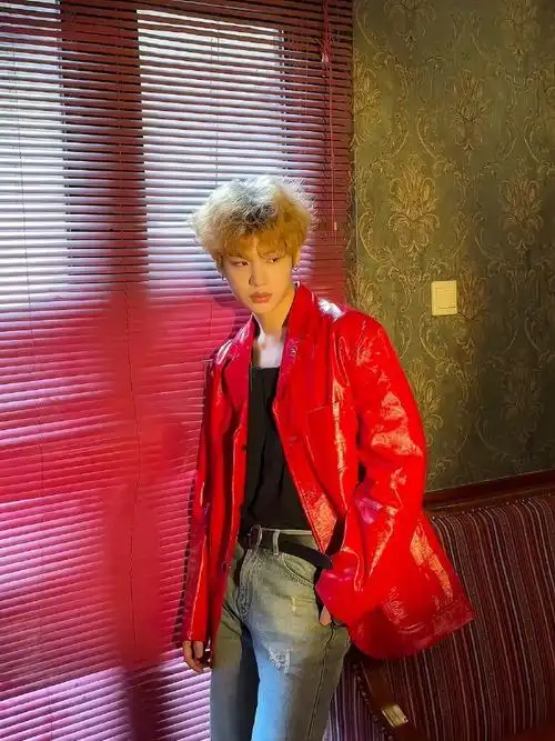 justin黄明昊0219生日快乐