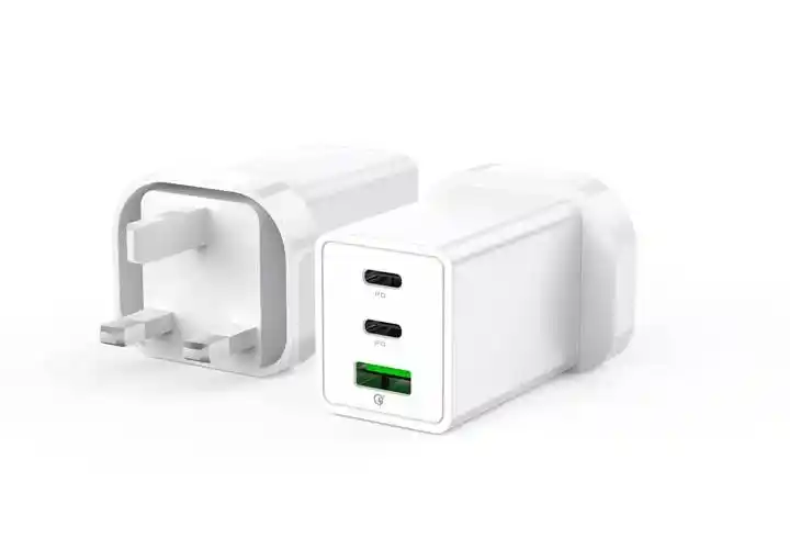 小巧,多口,功率覆盖市面热门需求,14家企业双c口快充充电器展示_威源_