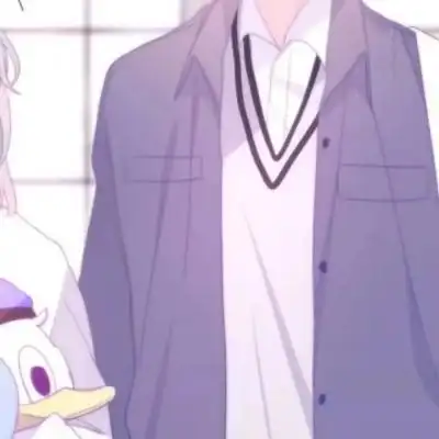 高清一半男一半女的二次元图片头像