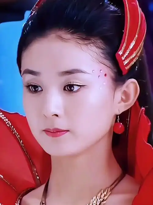 赵丽颖追鱼传奇,小鲤鱼红菱真的超级可爱,你有被颖宝萌到吗?-度小视