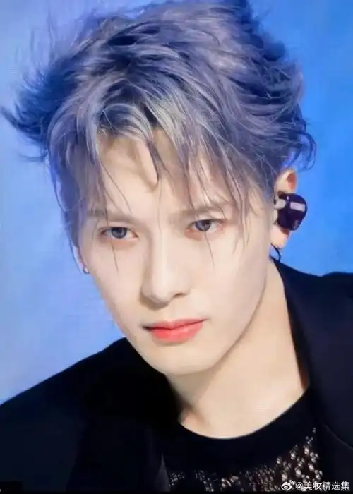 王嘉尔##韩式发型##王嘉尔黑白双拼发色