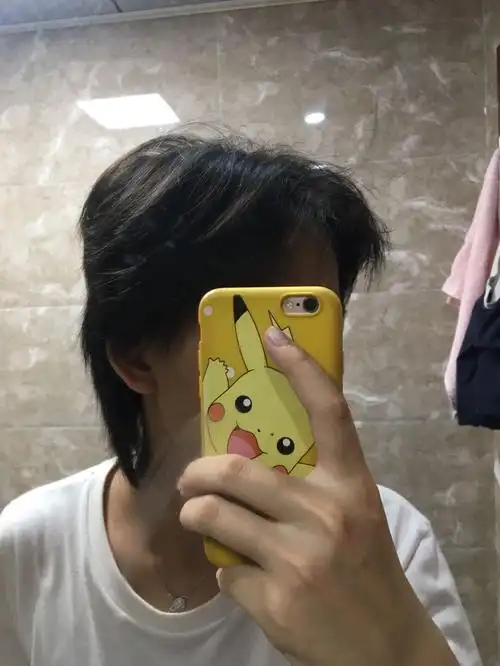 狼尾  #我的自拍分享  #對鏡拍  #女生狼尾  还是挺帅的嘛