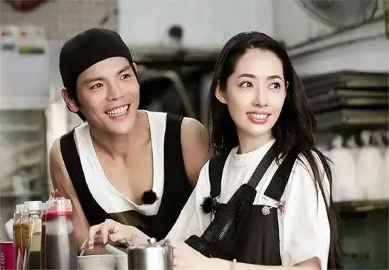 郭碧婷和向佐结婚五年,现在再看他们的婚姻,才看懂了向太的精明