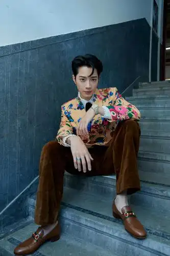 赖冠霖因合约停工163天被经纪公司多次转手