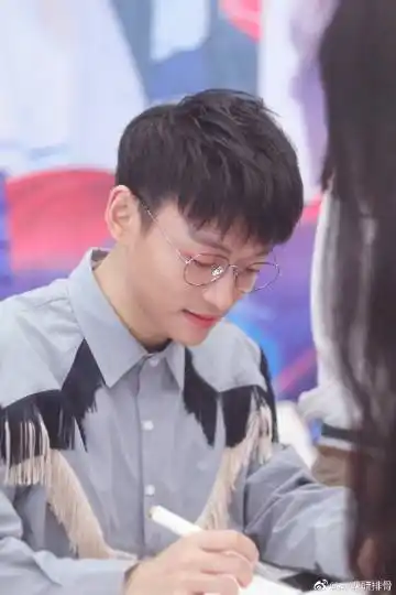 cv糖醋排骨超话 第三次来西安,第二次来@西安曲漫 .