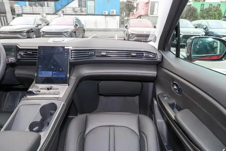 蔚来es6转向灯-内饰-雷达-易车