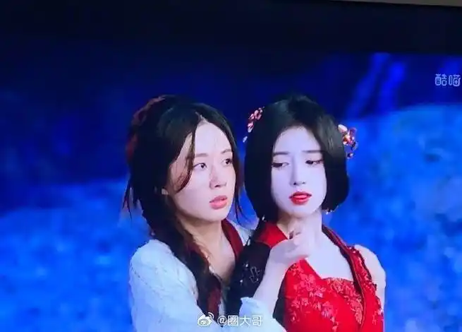 郑合惠子鞠婧祎同框好像古代人挟持美妆博主|鞠婧祎|郑合惠子_新浪