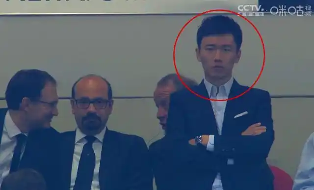 张康阳罕见黑脸表情严肃争冠危机拉响亲眼目睹与米兰差距