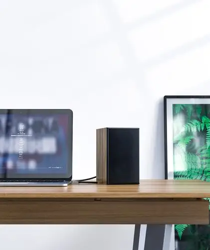 白色音频转接头场景套图 一些杂图渲染|三维|产品|迷仙 - 原创作品