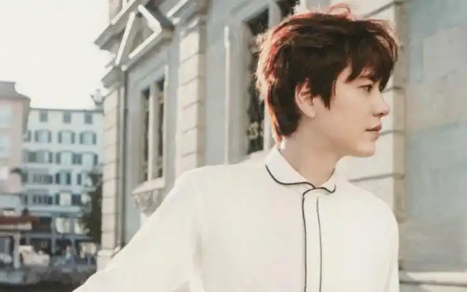 【曺圭贤】 从瑞士发来的故事(11p)