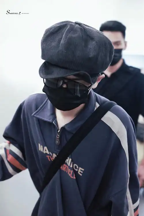 28   pvg02舞台上的大明星在机场变成乖巧小盆友#汪苏泷2023世纪