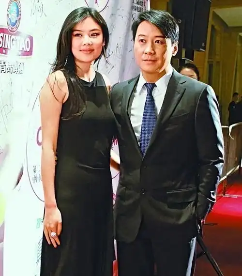 她到底是个什么女人宁可嫁给闺蜜前夫也不愿与黎明长相厮守