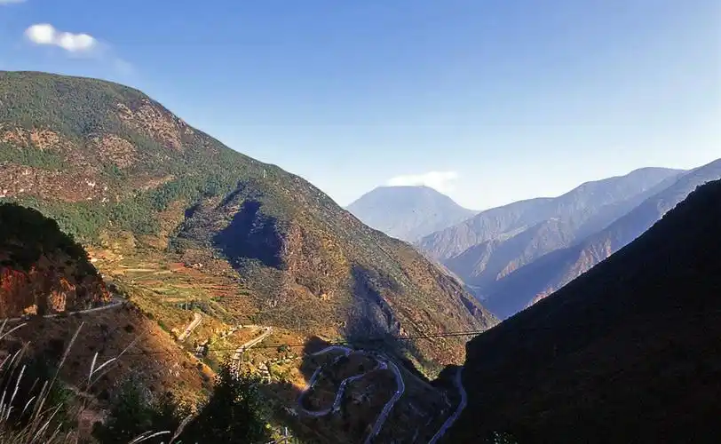 小凉山,彝族村寨
