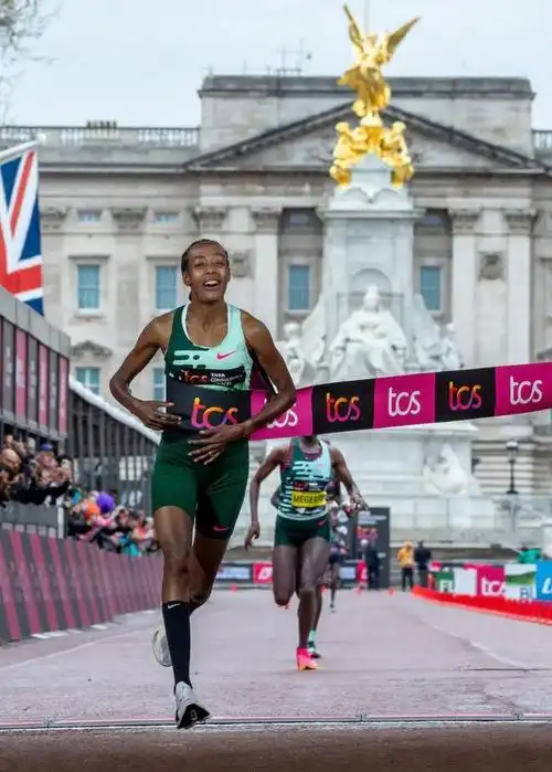 荷兰荷兰长跑名将哈桑伦敦马拉松奇迹夺冠