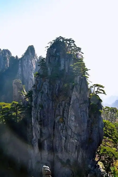 中国十大名山之一,以"四绝"闻名天下,惊艳震撼!