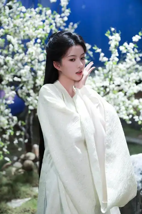 刘些宁沈芷衣##刘些宁宁安如梦