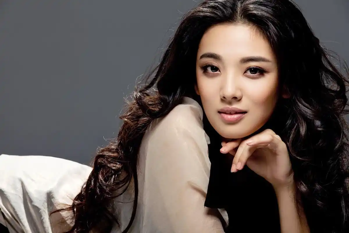 演员 张倩如 见组照