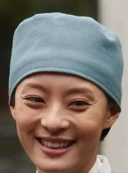 孙俪.素颜的她缺少了一些艳丽,皮肤状态很好,有点显得很路人.韩雪.