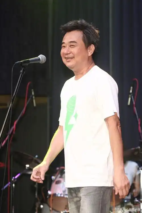 陈升性骚扰事件引爆娱乐圈,粉丝和网友纷纷表示震惊和失望!