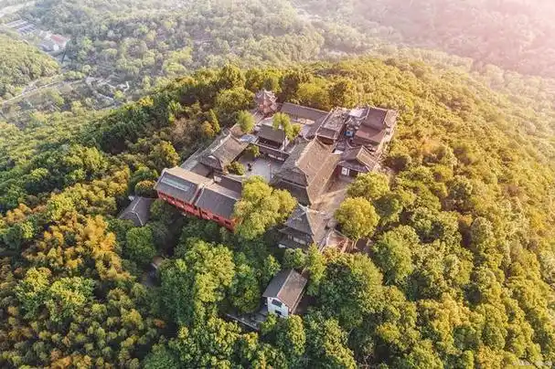 苏州穹窿山景区游玩攻略,感受大自然的魅力!