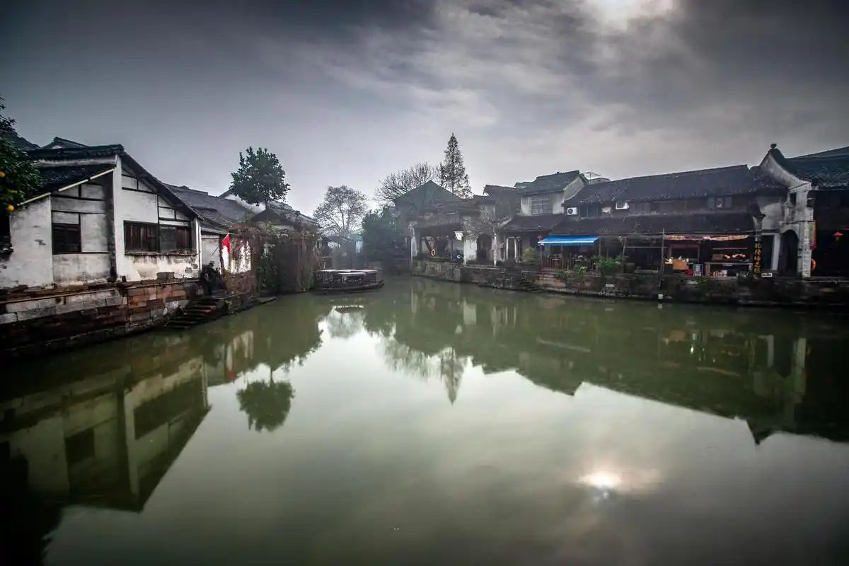 青浦章堰古镇,一颗闪耀在江南水乡的明珠 青浦章堰古镇,这座位于上海