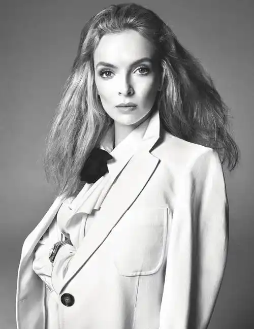 英国女演员朱迪·科默(jodie comer)拍摄的时尚杂志_laurent_封面