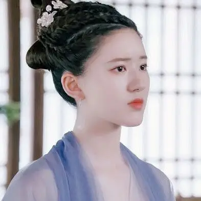 赵露思|陈芊芊 dt.顾荷楚