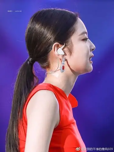 大胆开麦我就是觉得jennie长了颗好头