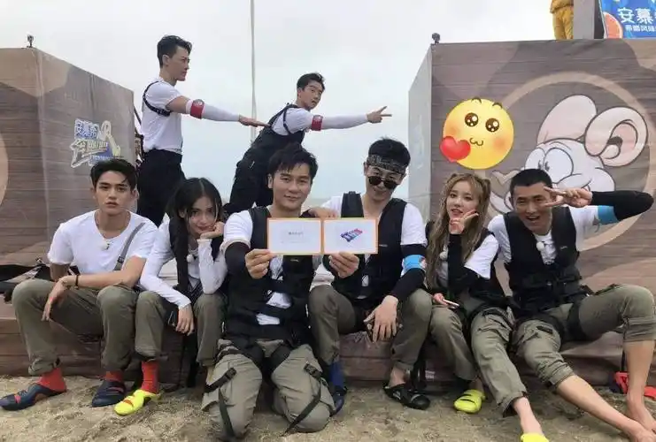 原创李晨再跑一季跑男蔡徐坤嘴上说不参加却因为行程表被打脸