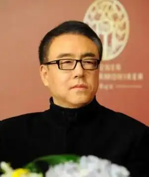 嫁三婚大导演,婚后小三插足惨遭背叛,如今她离婚后身价过亿