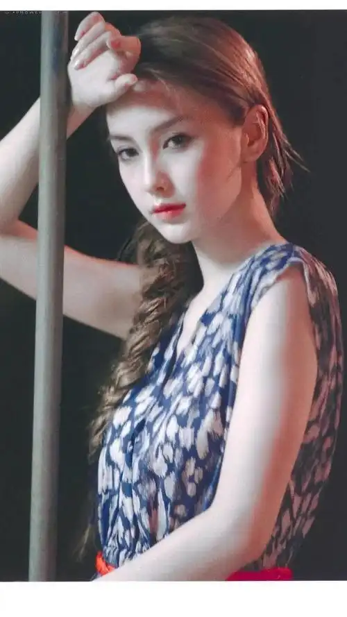 嫩模时期的angelababy,这些照片你都见过吗?