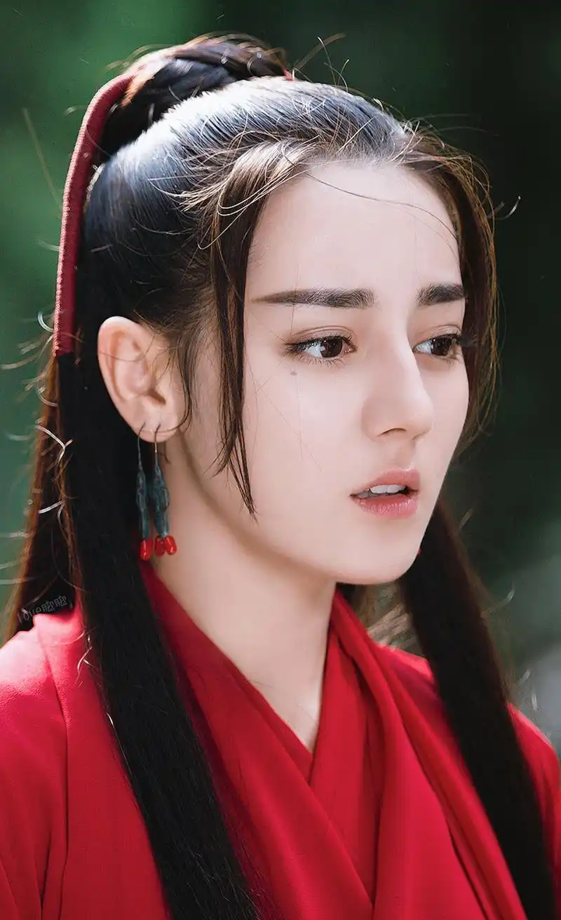 《烈火如歌》如歌喜欢红衣不仅仅是因为美,更多是遗传因素