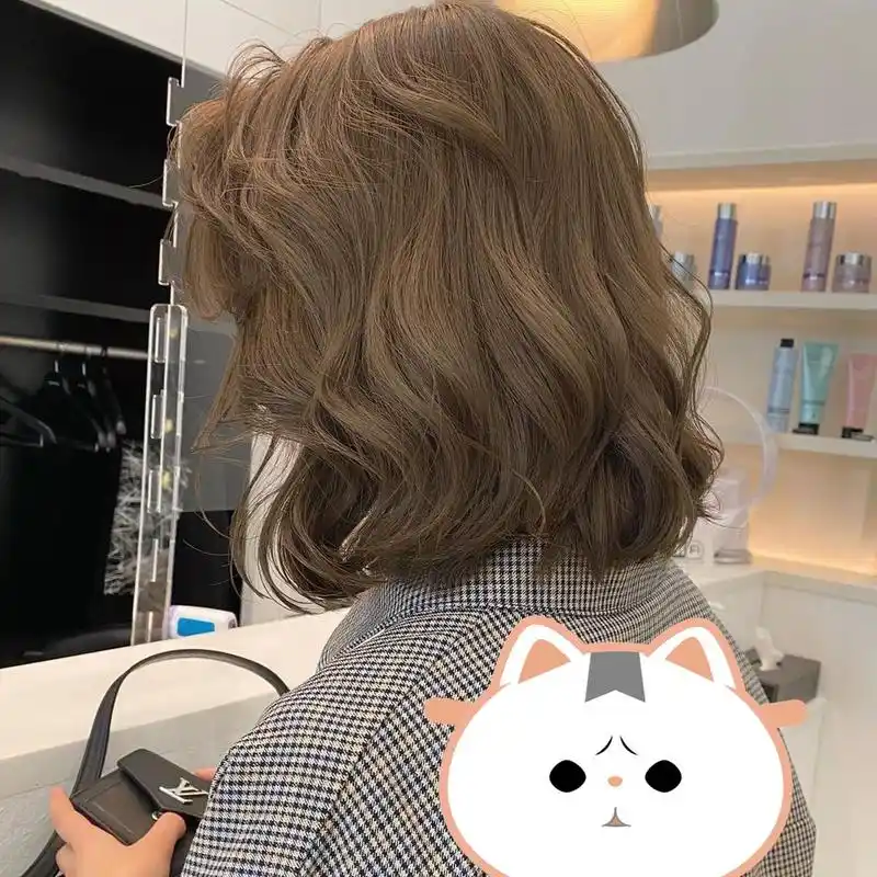 短发女生尴尬期必烫发型 慵懒风法式蛋卷头 中短发烫发蛋卷头法式烫发