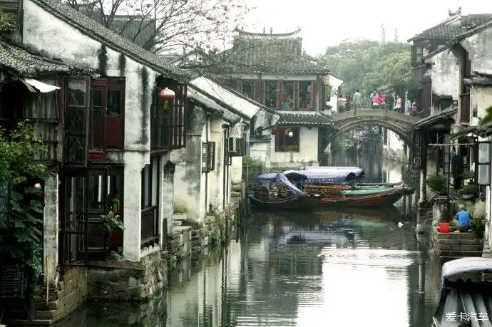 > 小桥流水人家