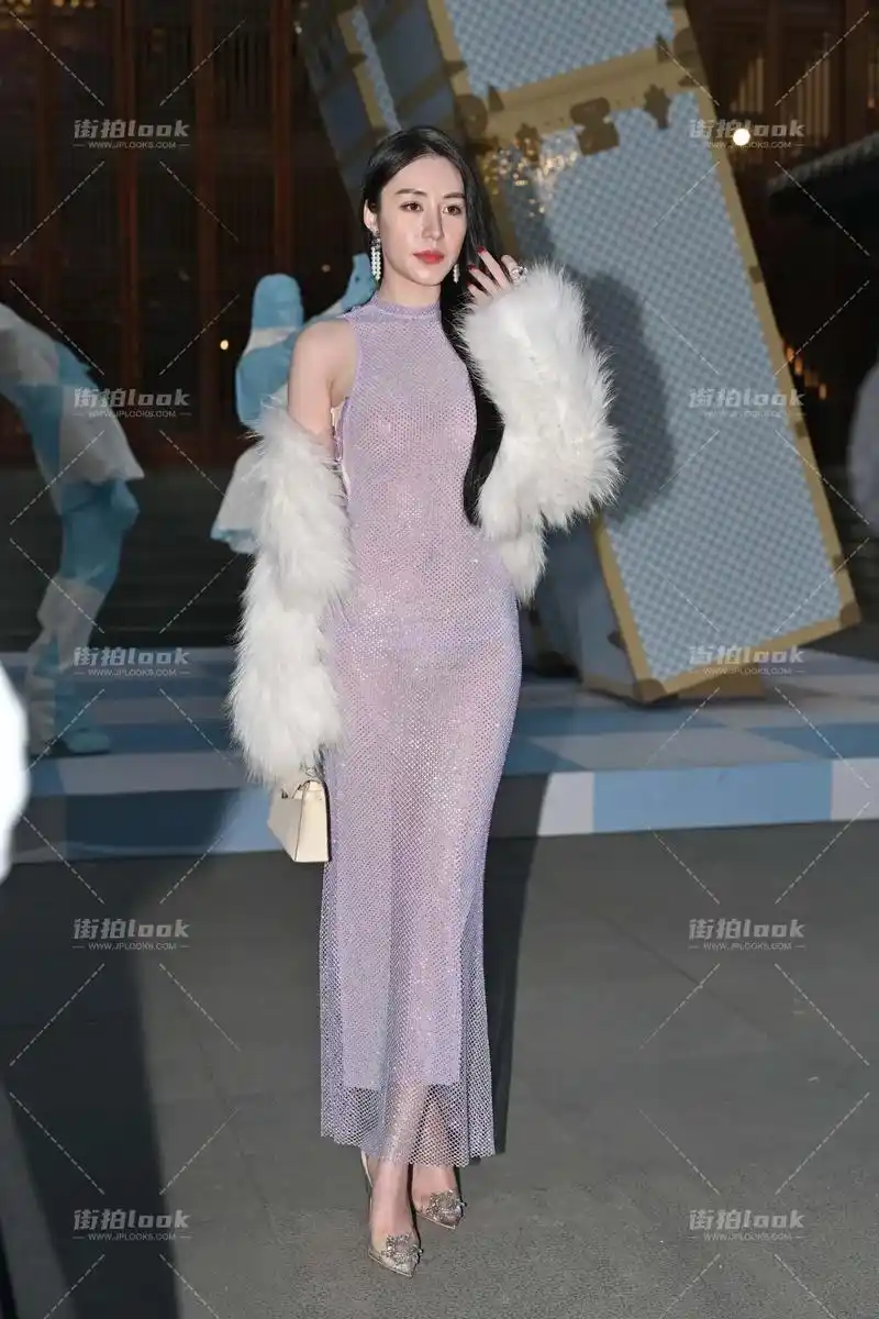 纱网裙透视装,穿出优雅的气质 - 抖音