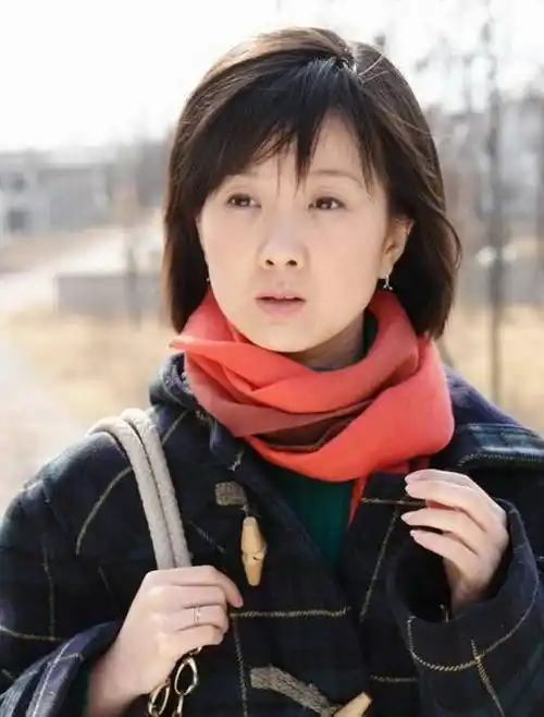 高斯:嫁演员王阳,为爱放弃事业,婚后生一子,一家三口幸福甜蜜_日子