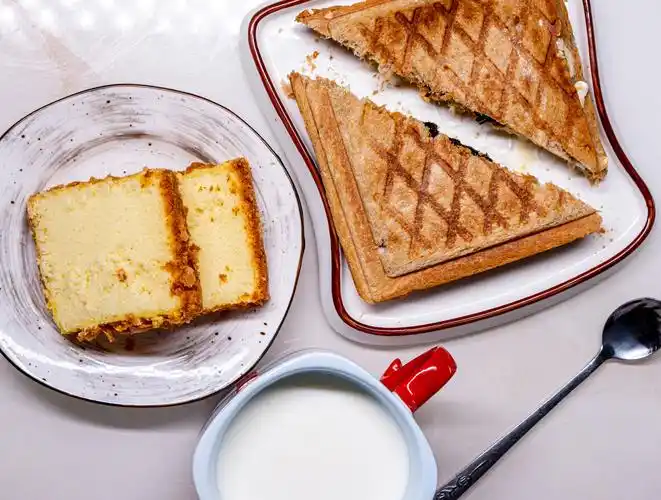 牛奶三明治,快捷方便的早餐 - tang_f - 图虫