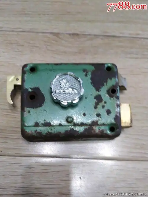 老门锁