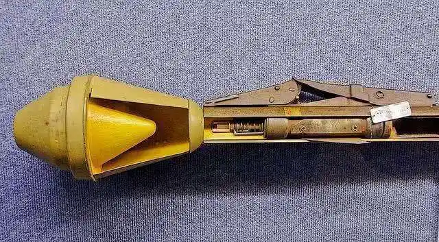 解析二战德国铁拳无后坐力炮威力巨大曾重创苏联重型坦克