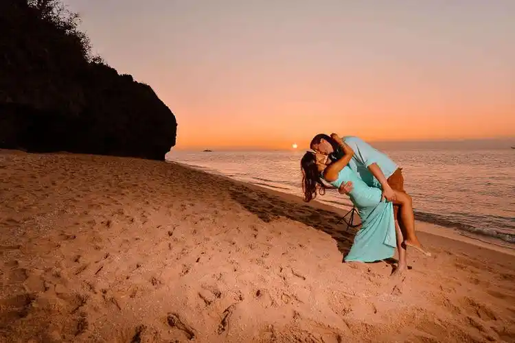 最适合秀恩爱的句子 朋友圈秀恩爱句子