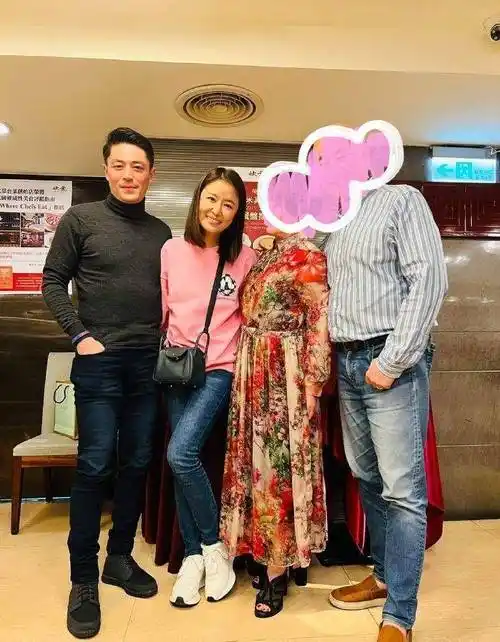 林心如夫妇新年吃料理,43岁霍建华发福严重,比大3岁妻子显老态_台北