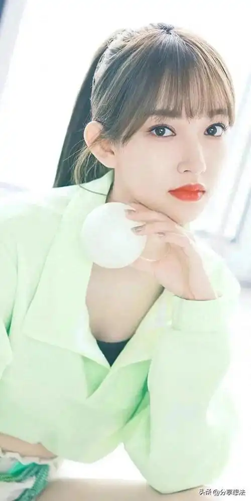 程潇明星壁纸52