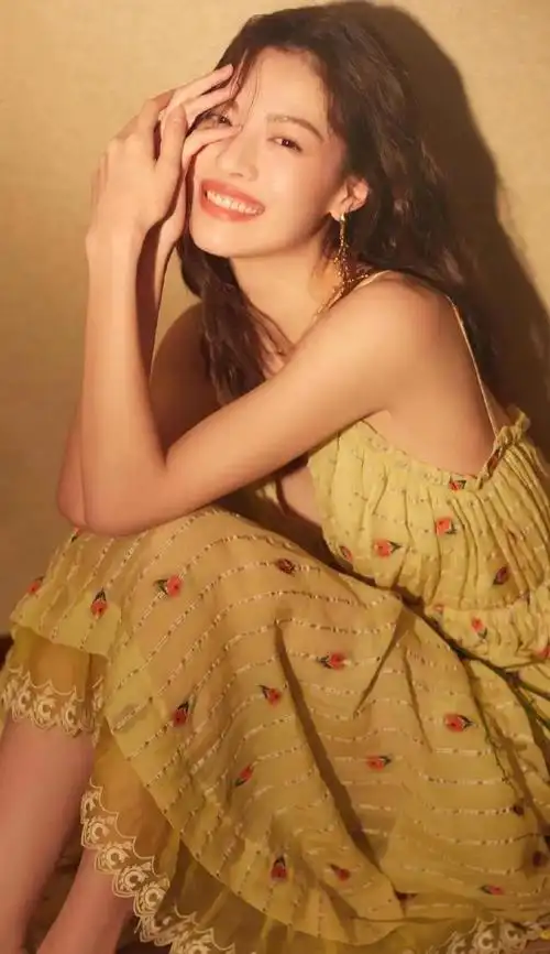 美女壁纸-第1916期-钟楚曦