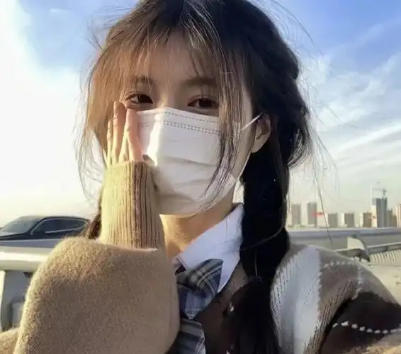 第1109期|微信头像:0826搞笑女真人微信头像