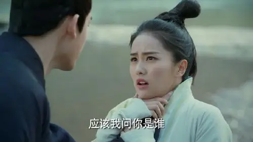 《凤囚凰》顾欢出场,就被霍璇放狗咬,他用这招迷惑霍璇