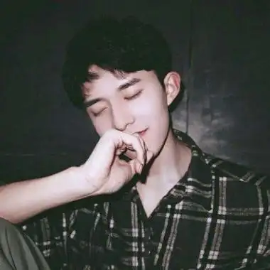 复古独一无二最新版男头吸引人 很文艺的帅气男生头像大全_男生头像