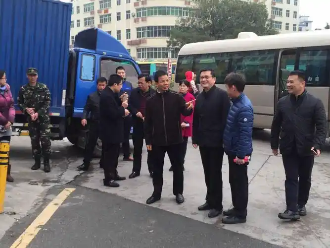 副区长高旭敏率队视察社区市容环境综合整治情况