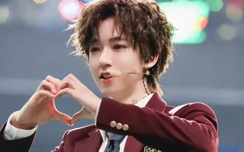 [贺峻霖]饭撒小天使贺峻霖!太可爱了吧宝!